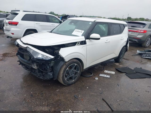KNDJ33AU5P7838976 KIA SOUL EX