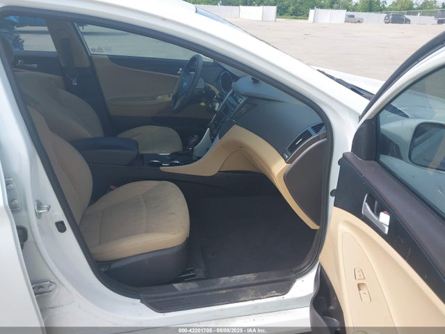 5NPEB4AC6EH910195 Hyundai SONATA GLS