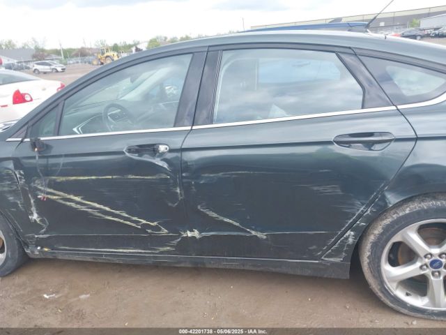 3FA6P0H95FR218460 Ford FUSION SE