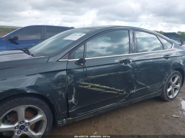 3FA6P0H95FR218460 Ford FUSION SE