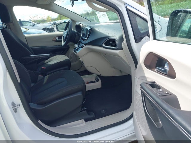 Продаж на аукціоні авто 2022 Chrysler Voyager Lx, vin: 2C4RC1CGXNR227089, номер лоту: 42201741