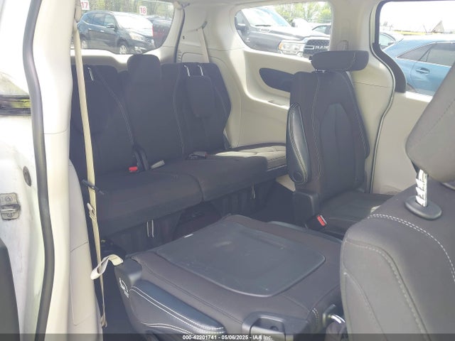 Продаж на аукціоні авто 2022 Chrysler Voyager Lx, vin: 2C4RC1CGXNR227089, номер лоту: 42201741