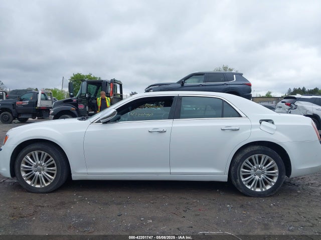 Chrysler 300c Awd 2014 2C3CCAKG5EH200996 Image 14