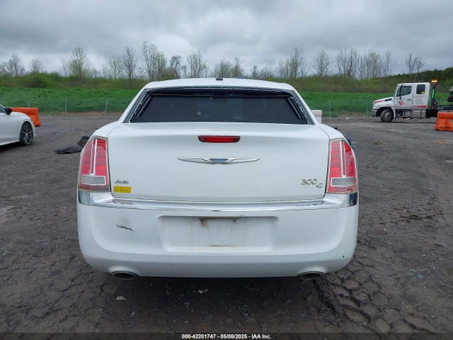 Chrysler 300c Awd 2014 2C3CCAKG5EH200996 Image 16