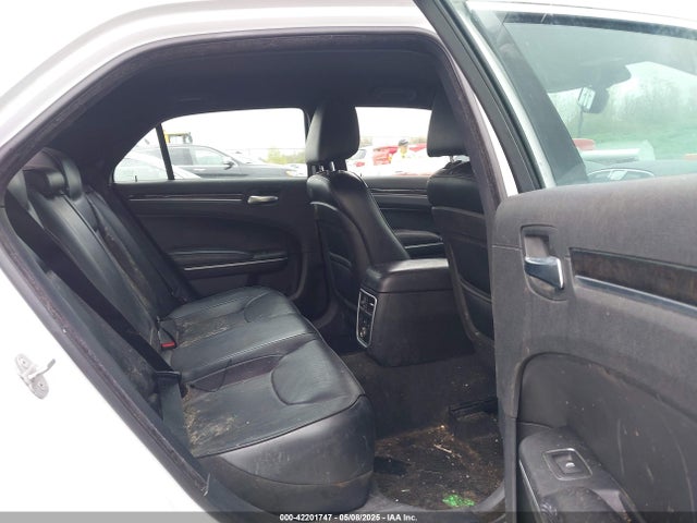 Chrysler 300c Awd 2014 2C3CCAKG5EH200996 Image 8