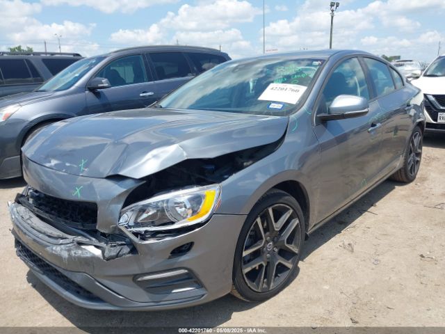 2017 VOLVO S60 YV126MFL1H2430565 Photo 1