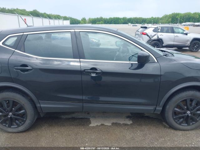 JN1BJ1AV9MW306867 Nissan Rogue Sport S Fwd Xtronic Cvt