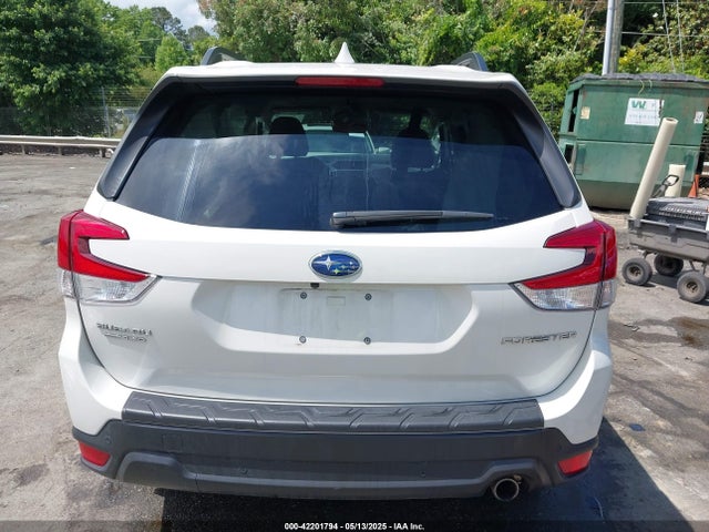 JF2SKAUCXMH538176 Subaru Forester Limited