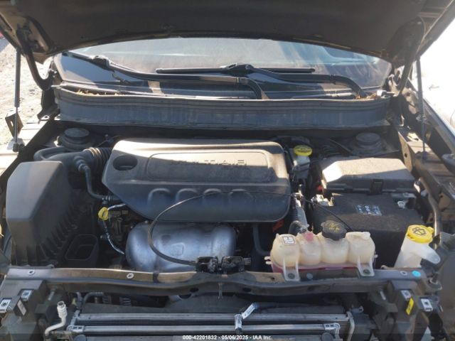 1C4PJLDB9KD266654 Jeep Cherokee Limited Fwd