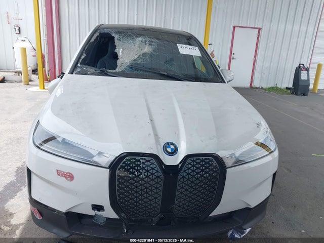 WB523CF05RCR75951 BMW Ix