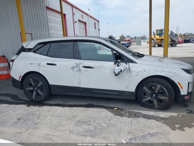 WB523CF05RCR75951 BMW Ix
