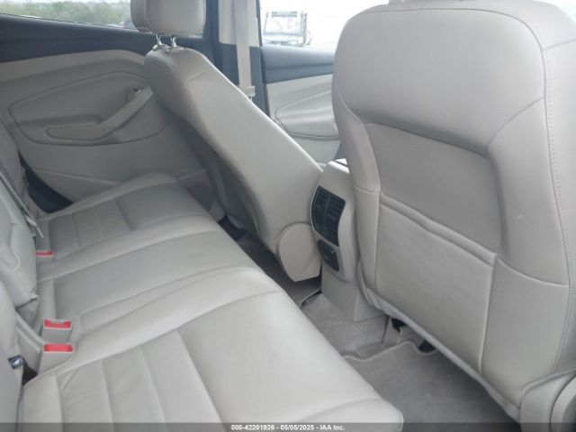 1FMCU0GX0FUB57156 Ford ESCAPE SE