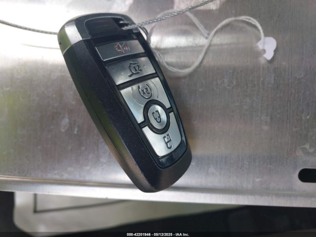 1FMJU1HT3KEA07331 Ford Expedition Xlt
