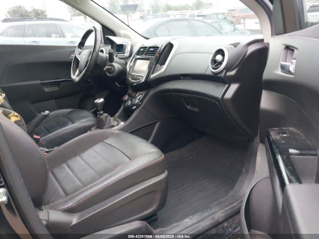 1G1JH6SB6F4173661 Chevrolet Sonic Rs Manual