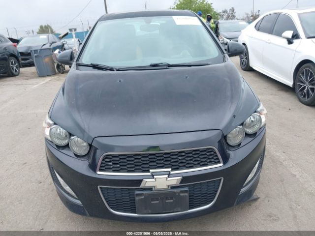 1G1JH6SB6F4173661 Chevrolet Sonic Rs Manual