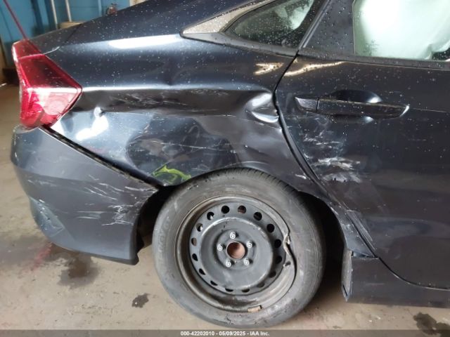 2HGFC2F60KH599328 Honda Civic Lx