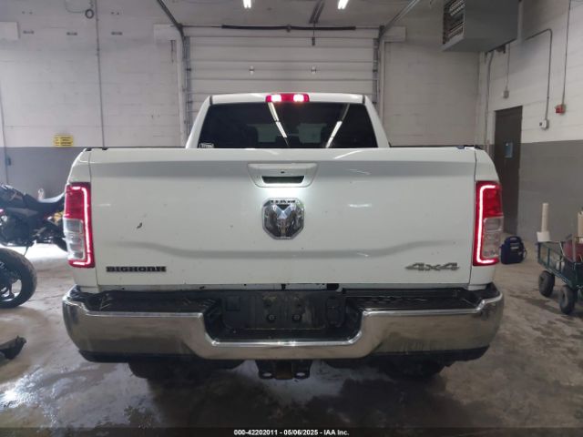 3C6UR5DL1NG436374 RAM 2500 Big Horn  4x4 6'4 Box