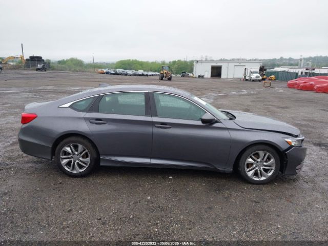 1HGCV1F17JA268433 Honda ACCORD LX