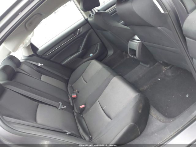 1HGCV1F17JA268433 Honda ACCORD LX
