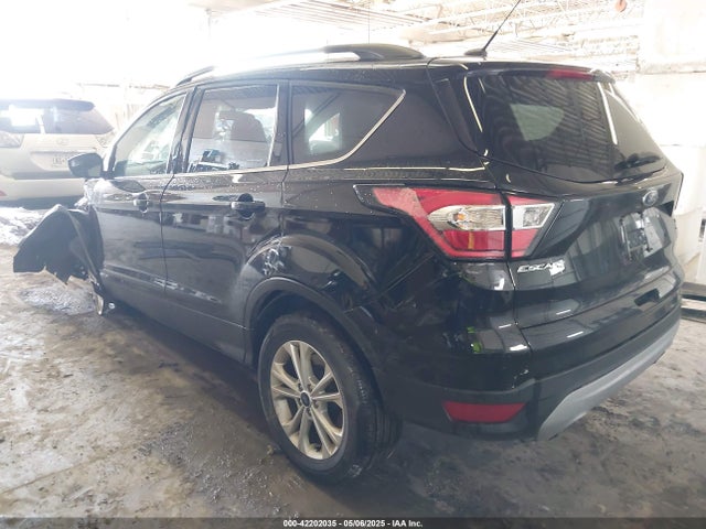 1FMCU0GD3JUD20235 Ford ESCAPE SE