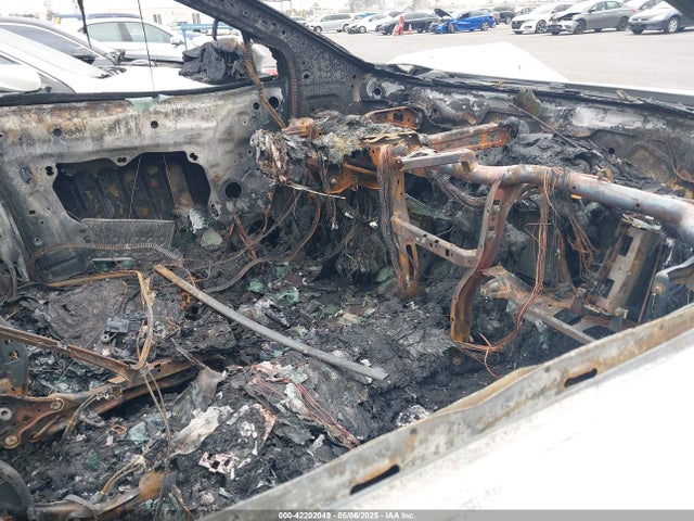 WVGTMPE29NP045047 Volkswagen ID.4