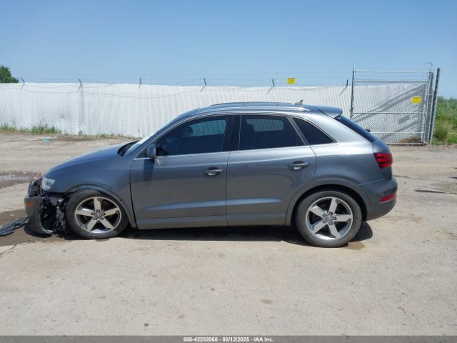 WA1EFCFS6FR010285 Audi Q3 2.0t Premium Plus