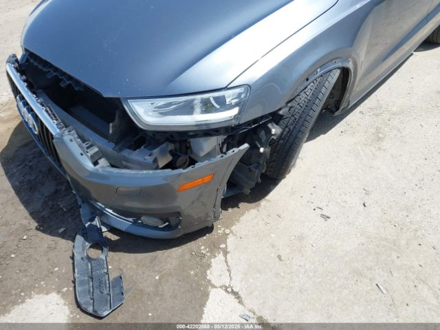 WA1EFCFS6FR010285 Audi Q3 2.0t Premium Plus