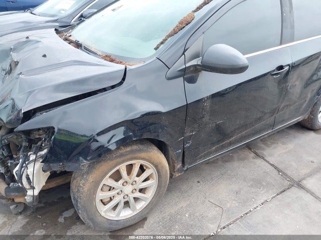 Chevrolet Sonic Lt Auto 2019 1G1JD5SB7K4143486 Image 19