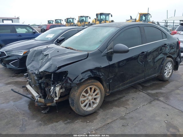 Chevrolet Sonic Lt Auto 2019 1G1JD5SB7K4143486 Image 2