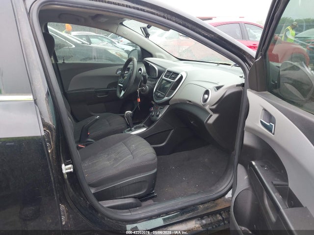 Chevrolet Sonic Lt Auto 2019 1G1JD5SB7K4143486 Image 5