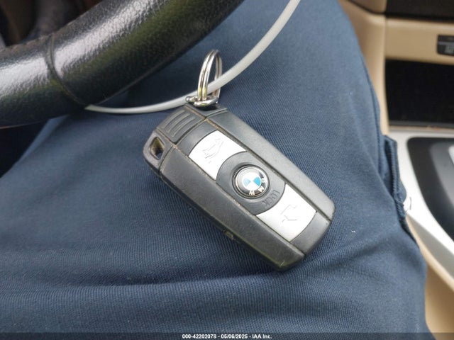 BMW X1 2014 WBAVM1C57EVW56436 Image 11