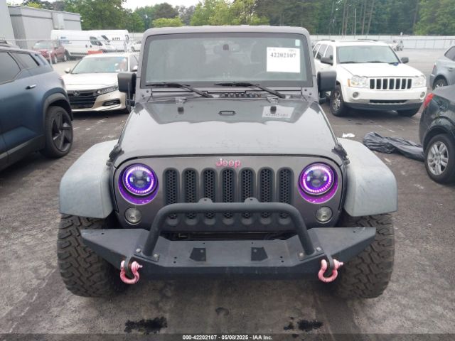 1C4BJWDG5GL179158 Jeep Wrangler Unlimited Sport