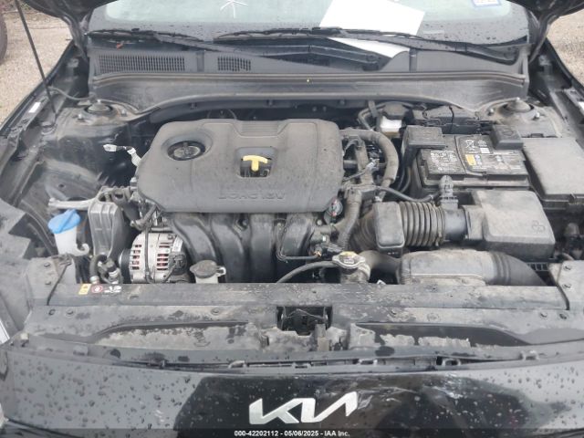 3KPF24AD9RE807702 KIA Forte Lxs