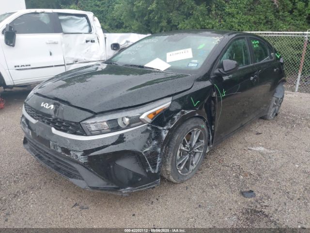 3KPF24AD9RE807702 KIA Forte Lxs