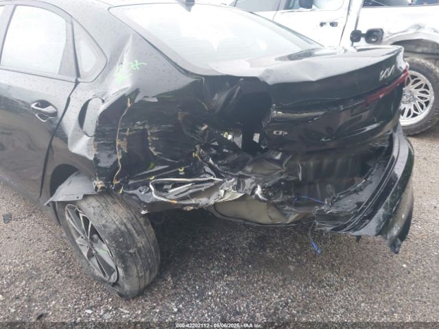 3KPF24AD9RE807702 KIA Forte Lxs