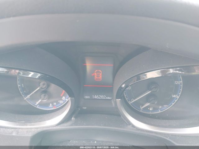 2T1BURHE6FC301601 Toyota Corolla S Plus