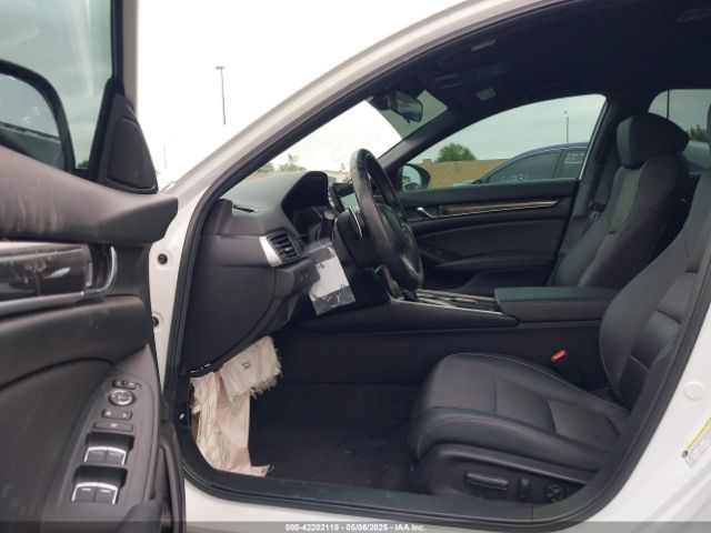 1HGCV1F39MA001025 Honda Accord Sport