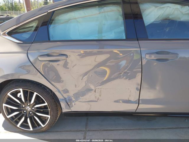 1HGCY2F83SA004766 Honda Accord Hybrid Touring