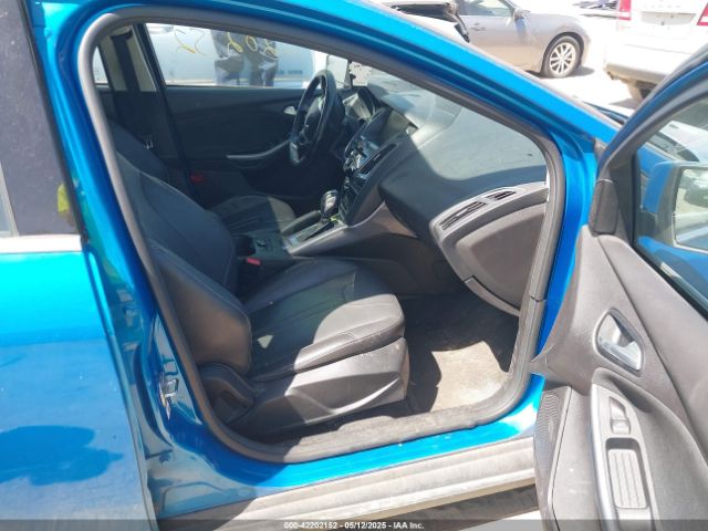 1FADP3N28EL271019 Ford Focus Titanium