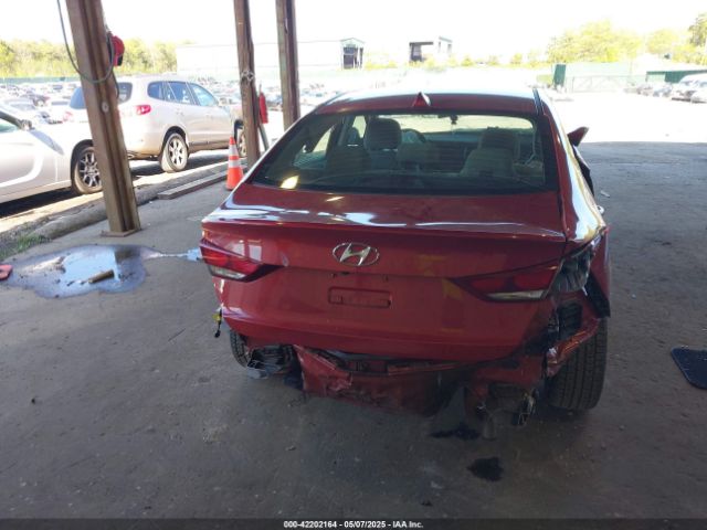 5NPD84LF9JH375553 Hyundai ELANTRA SEL