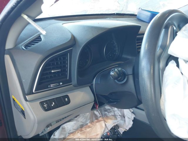5NPD84LF9JH375553 Hyundai ELANTRA SEL