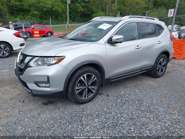 JN8AT2MV3HW021208 Nissan Rogue Sl
