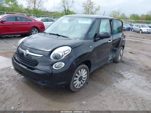 2017 FIAT 500L ZFBCFAAH4HZ039061 Photo 1