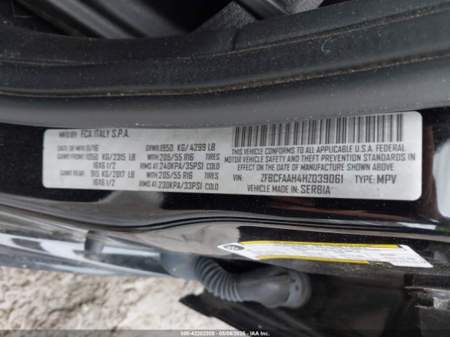 2017 FIAT 500L ZFBCFAAH4HZ039061 Photo 8