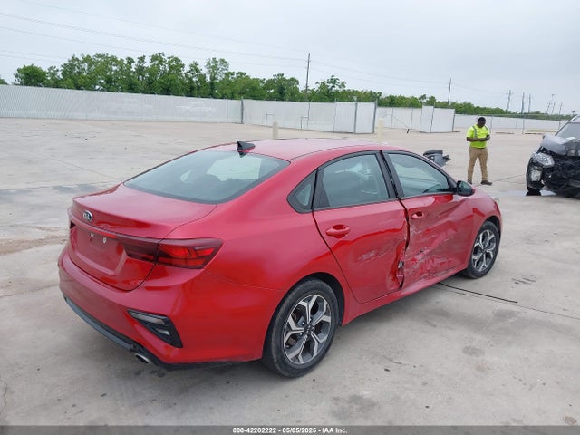 3KPF24AD6ME361887 KIA Forte Lxs