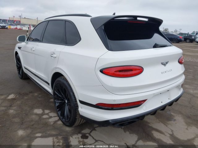 2021 BENTLEY BENTAYGA SJAAR2ZV7MC036214 Photo 2