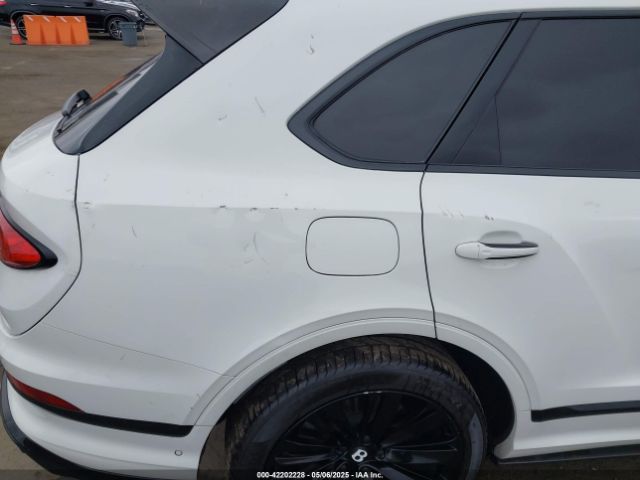 2021 BENTLEY BENTAYGA SJAAR2ZV7MC036214 Photo 5