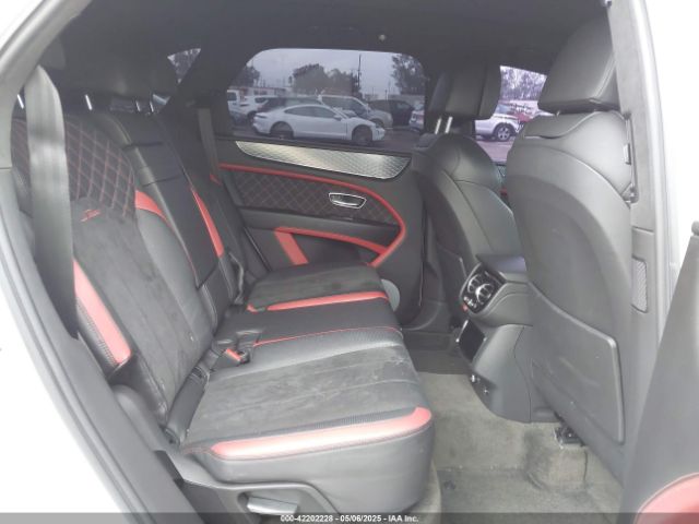 2021 BENTLEY BENTAYGA SJAAR2ZV7MC036214 Photo 7