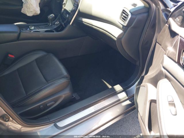 1N4AA6AP6JC375445 Nissan Maxima 3.5 Sl