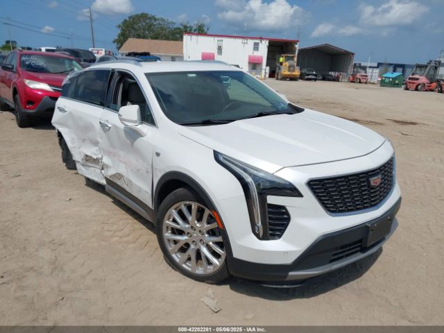 2019 CADILLAC XT4 1GYFZDR48KF131619 Photo 0